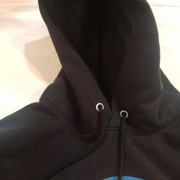 VINTAGE Dave and Busters Black Hoodie PULLOVER WITH DRAWSTRING CLOSURE. - Picture 2 of 7